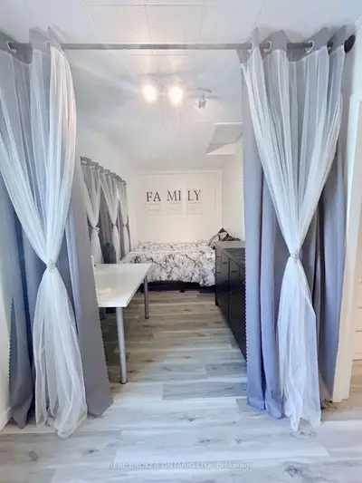 699 Innisfil Beach Road, Innisfil, On L9s 4e4