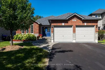 974 Booth Avenue, Innisfil, On L9s 0a5