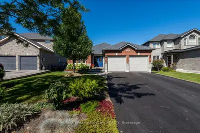 974 Booth Avenue, Innisfil, On L9s 0a5