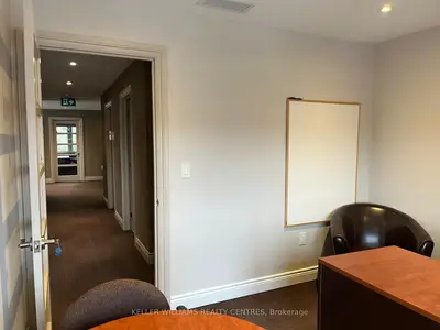 117 Wellington Street E U4, Aurora, On L4g 1h9