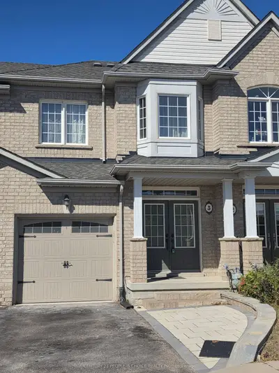 320 Ravineview Drive 3, Vaughan, On L6a 4h1