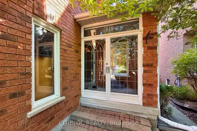 33 Desert View Crescent, Richmond Hill, On L4c 0k3