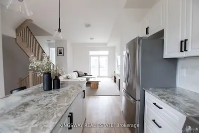27 Paradox Street, Vaughan, On L4l 1a7