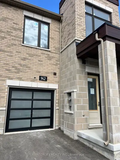 142 Mumbai Drive (block 268 Unit 5), Markham, On L3s 3k5