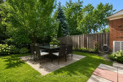 84 Dougherty Crescent, Whitchurch-stouffville, On L4a 0a2
