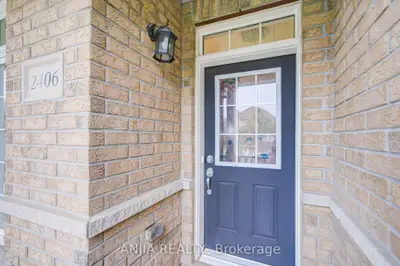 2406 Bur Oak Avenue, Markham, On L6e 1k7