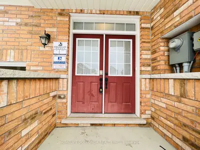 19 Homer Crescent, Aurora, On L4g 1b7