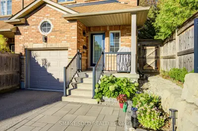 8777 Dufferin Street 22, Vaughan, On L4j 8w3