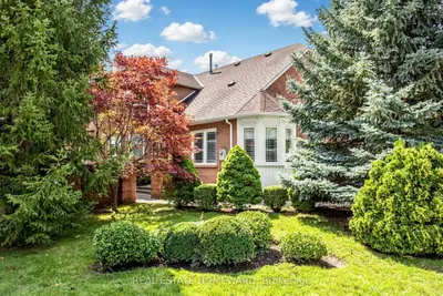 3 Green Acres Road, Vaughan, On L4j 4r7