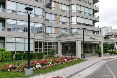 11 Townsgate Drive 814, Vaughan, On L4j 8g4