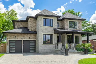 106 Maytree Avenue, Whitchurch-stouffville, On L4a 1g2