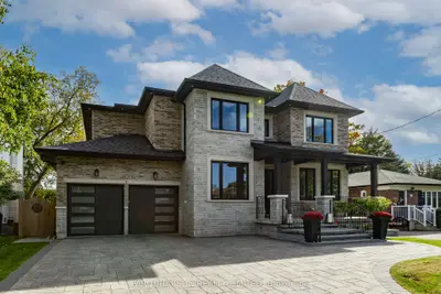 106 Maytree Avenue, Whitchurch-stouffville, On L4a 1g2