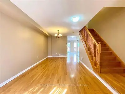 28 Silver Linden Drive, Richmond Hill, On L4b 3s8
