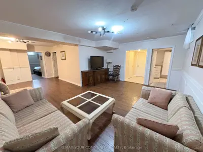 58 King's Cross Avenue Basement, Richmond Hill, On L4b 2s8