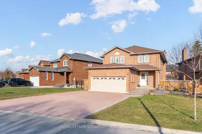 5 Longhouse Street, Vaughan, On L4l 4z3