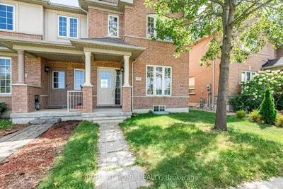 546 Hoover Park Drive, Whitchurch-stouffville, On L4a 0s8