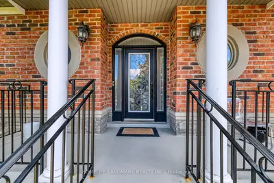 153 Britton Trail, Aurora, On L4g 7s9