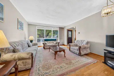 18 Pheasant Valley Court, Markham, On L3t 2h1