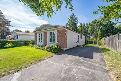 32 Park Crescent, New Tecumseth, On L0g 1w0