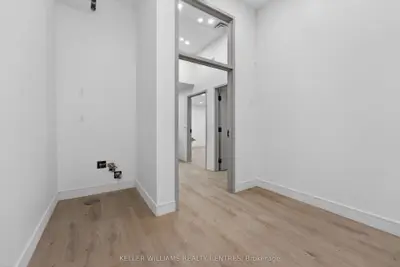570 Hood Road 6, Markham, On L3r 4g7
