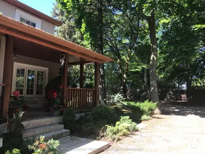 719 Old Bathurst Street 1a, Newmarket, On L3x 3a6