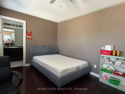 5 Dunnet Street Prim Br, Markham, On L3s 4v8
