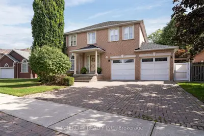 59 Kimber Crescent, Vaughan, On L4l 9a6