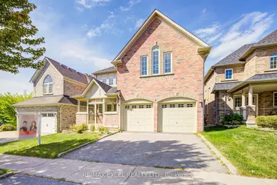 8 Hollylane Drive, Markham, On L6c 2k1