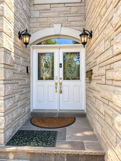 47 Pathlane Road, Richmond Hill, On L4b 4a6