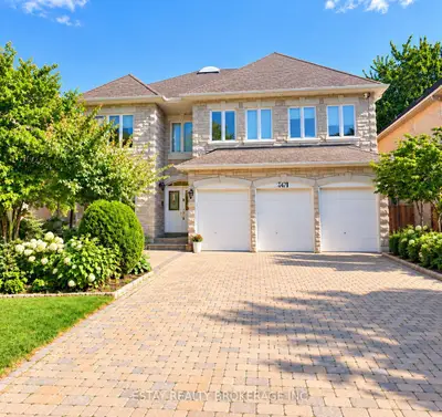 47 Pathlane Road, Richmond Hill, On L4b 4a6