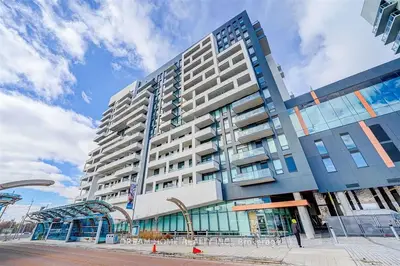 10 Rouge Valley Drive W 405, Markham, On L6g 0g9