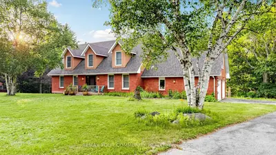 243 Ridge Road, Aurora, On L4g 0m3