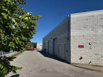 205 Clayton Drive 12, Markham, On L3r 7p3
