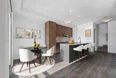 11 Walder Lane 302, Richmond Hill, On L4s 0p6