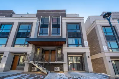 11 Walder Lane 302, Richmond Hill, On L4s 0p6