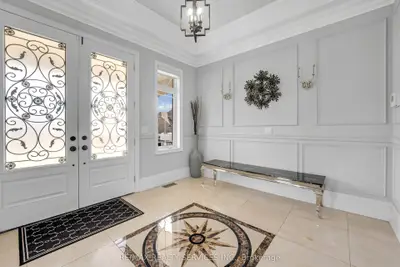 22 Giant Cedars Court, King, On L7b 0a6