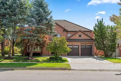 18 Ardmore Crescent, Richmond Hill, On L4b 2h7