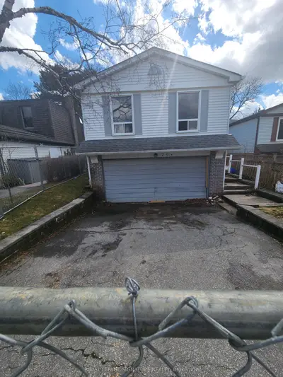 29 Lillooet Crescent, Richmond Hill, On L4c 5a6