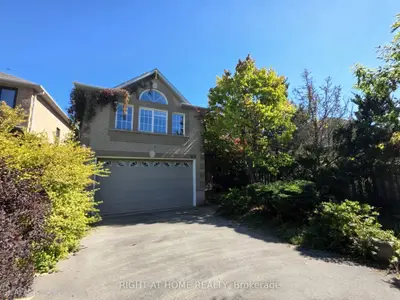 63 Sunridge Street, Richmond Hill, On L4e 3t7