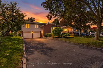 174 Bayview Fairways Drive, Markham, On L3t 2y8