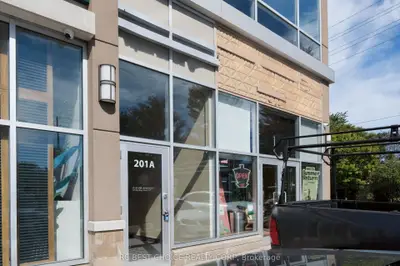 20 Gibson Avenue 201, Markham, On L3r 0m7