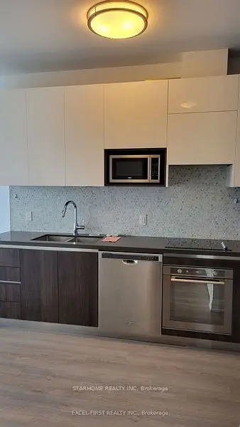 15 Water Walk Drive 2601, Markham, On L6g 0g2