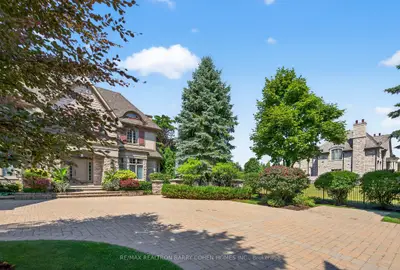 60 Parr Place, Vaughan, On L4j 8l1