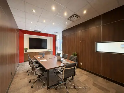 20 Gibson Avenue 201, Markham, On L3r 0m7