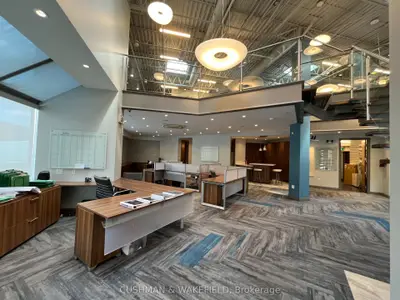 60 Pippin Road Unit 46, Vaughan, On L4k 4m8