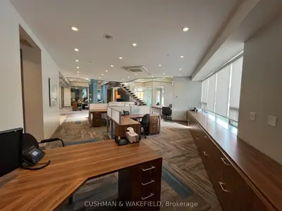 60 Pippin Road Unit 46, Vaughan, On L4k 4m8