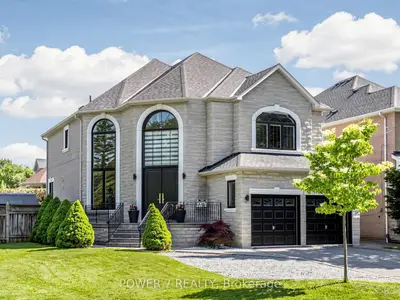 315 North Lake Road, Richmond Hill, On L4e 3a2