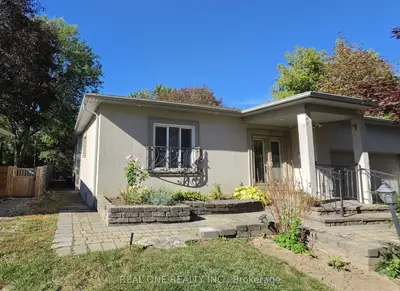 36 Wildrose Crescent E, Markham, On L3t 1n5