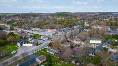 7 Bradford Street, East Gwillimbury, On L9n 1l6