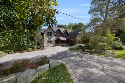 65 John Street, King, On L7b 1j6